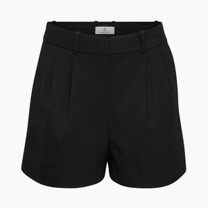 NWT - Babaton Pleated Mini Short - Size 6 - Black